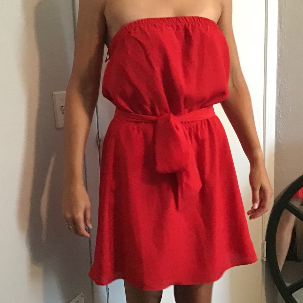 Express strapless red cocktail dress size medium